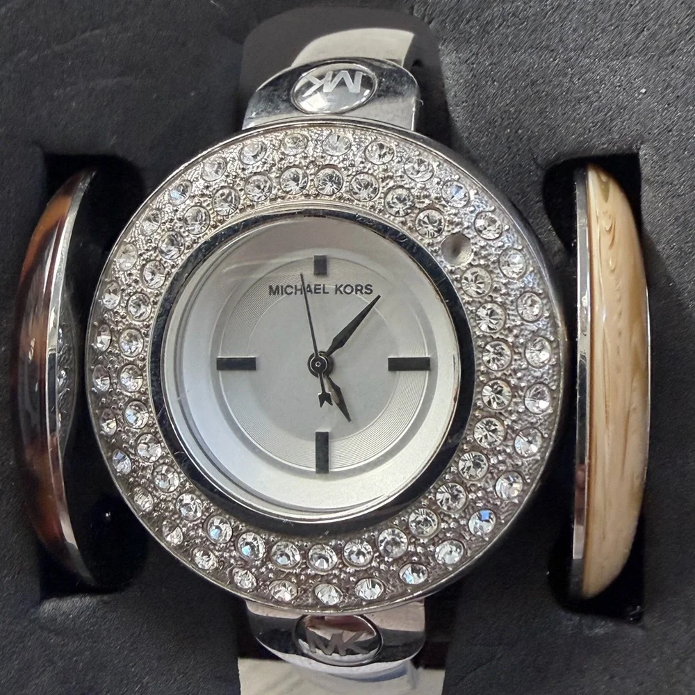 Michael Kors MK4167 Silver Bangle Watch Set - New Battery & 3 Bezels